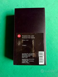 LEICA HALF CASE per Q3 (Pelle nera) Cod. 19651