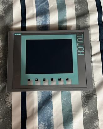 PLC touch 6AV6 647-0AD11-3AXO