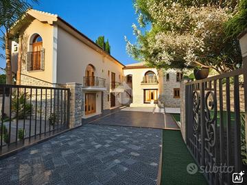 CASA INDIPENDENTE A MONTABONE