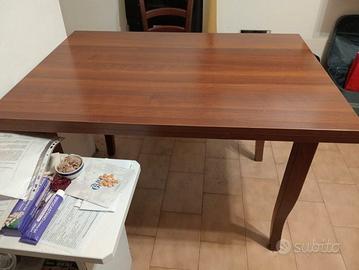 Tavolo in arte povera