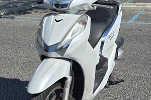 Honda sh 300