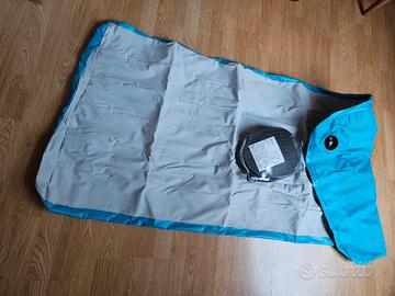 materasso da campeggio ad aria con pompa 