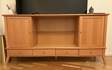 Mobile tv-madia + tavolo estensibile con sedie