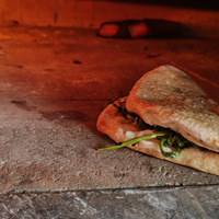 Pizzeria forno a legna