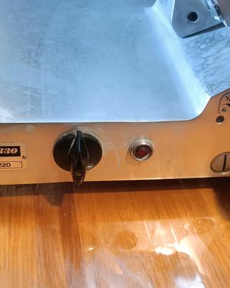 Sirman Tipo 330 affettatrice professionale 220V – 