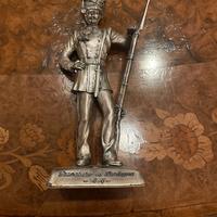 Statuetta militare