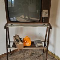 TV Indesit storica con stabilizzatore 