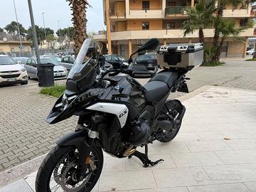 BMW R 1300 GS TRIPLE BLACK