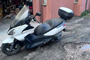 Kymco Downtown 300i 2018 – 31.575 km