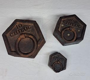 Antichi pesi esagonali con anello