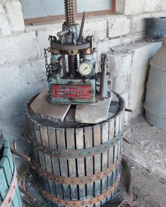 attrezzatura per vino