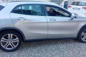 MERCEDES GLA 200 CDI Fatturabile