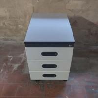 cassettiera da ufficio in metallo