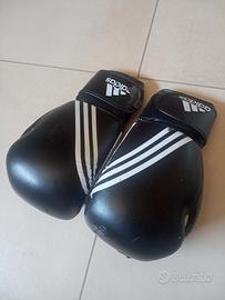 Guanti da boxe Adidas 