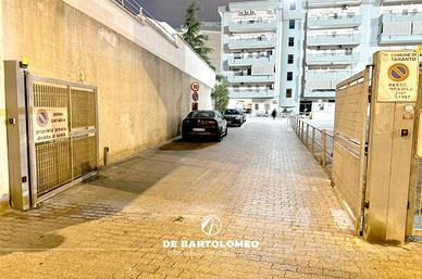 Box auto in via Plateja