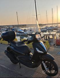Piaggio Beverly 350 Police