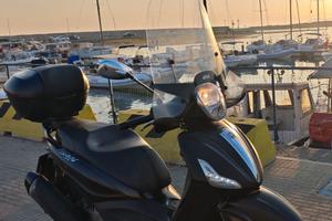 Piaggio Beverly 350 Police