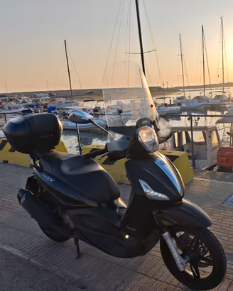 Piaggio Beverly 350 Police