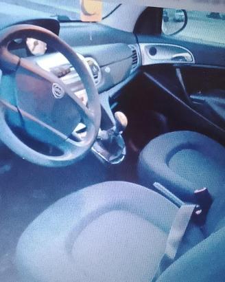 Lancia y anno 2011 mod. diva 1.2 benzina 124000km