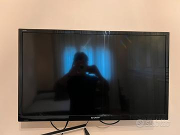Televisione sharp 35 pollici