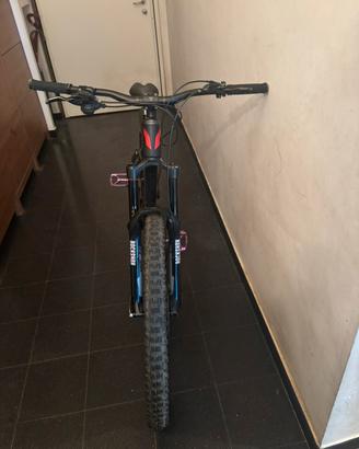 Bici Devinci troy