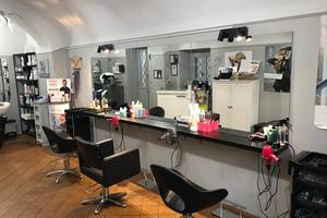 Attività parrucchiera