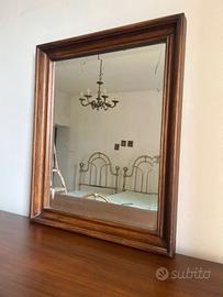 SPECCHIO D’EPOCA CON CORNICE IN LEGNO SCURITO
