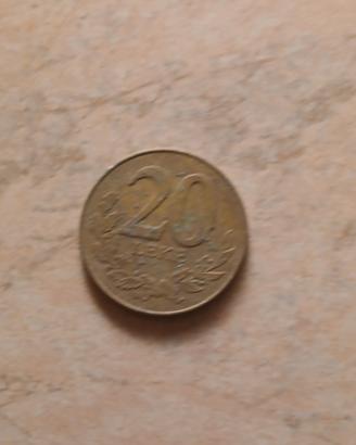 Moneta da 20 leke albanesi coniata nel 1996.