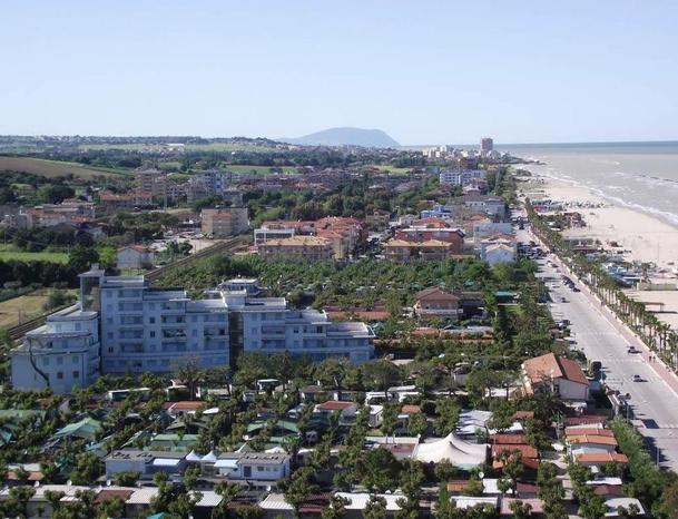 IMMOBILIARE SMERALDO DI SANTONI FRANCO S.A.S. - Monte Urano | Subito