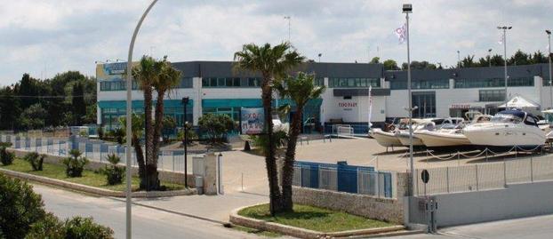 Calpasen & C srl - PETERNAUTICA - - Mola di Bari | Subito
