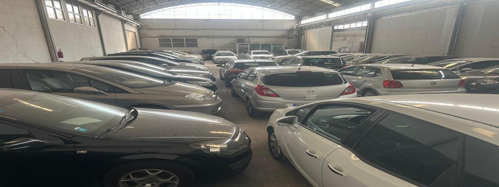 YANIS CARS