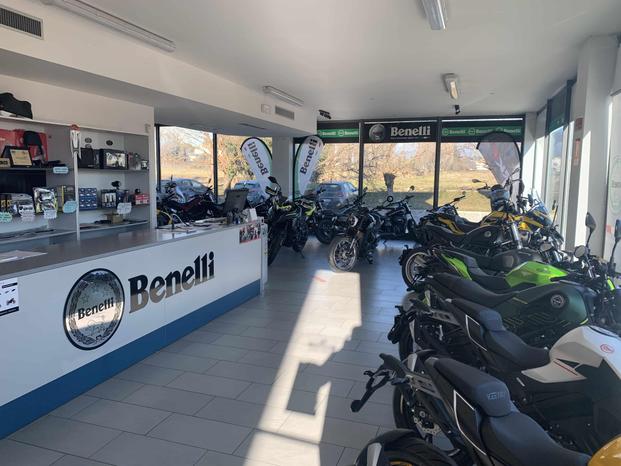 Benelli TRK 502 X. Ne parliamo con il concessionario MOTO 34