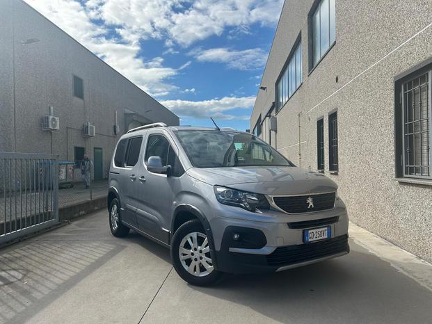 OLMEDO USATI TRASPORTO DISABILI - Bibbiano | Subito
