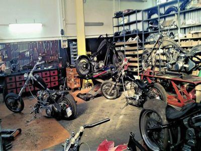 GARAGE AREA 76 - Villa Cortese | Subito