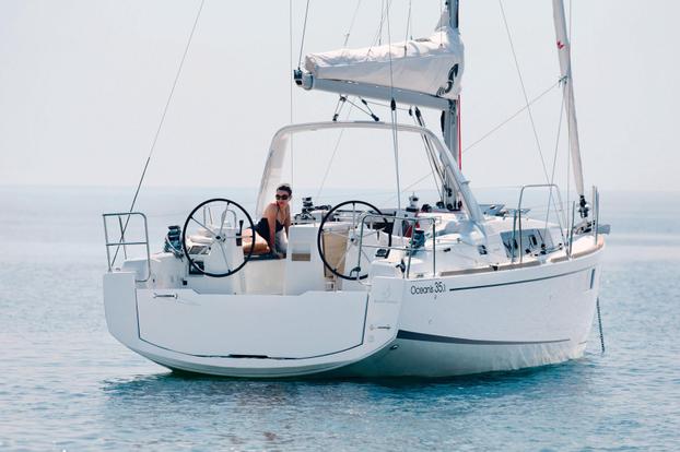 OLTREMARE YACHT BROKER snc - Porto San Giorgio | Subito