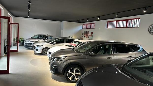 TOP GARAGE - Castel di Lama | Subito