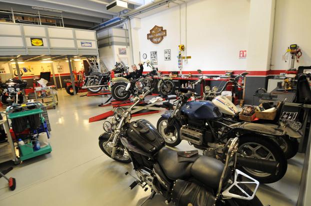 Moto Riders Store & Garage - Trento - Per noi nessuna Moto ha un problema che - Subito