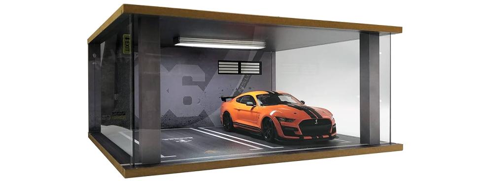 STREETCARS