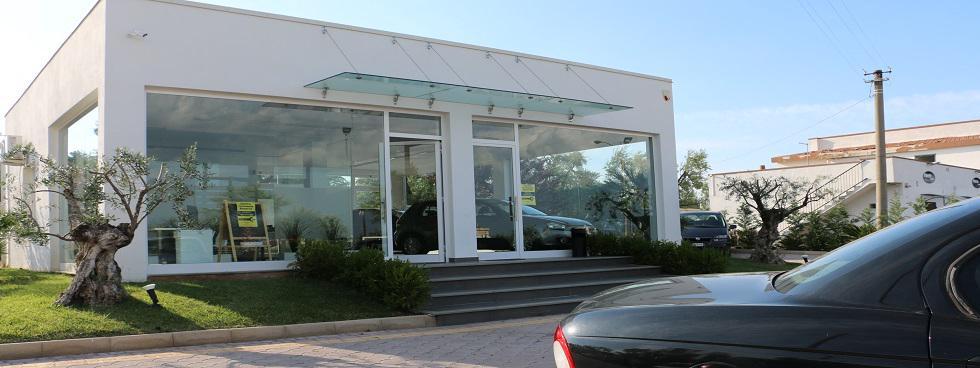 Roberto Auto|Commercio|Noleggio|Centro Revisione