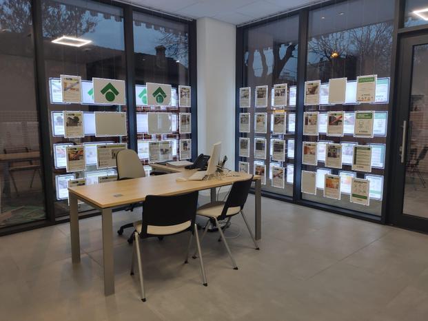 TECNOCASA - ESTIA SRL - Trezzo sull'Adda | Subito