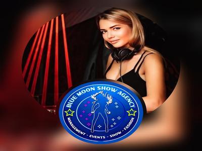 Lavoro Ragazza Immagine - Blue Moon Agency | Subito