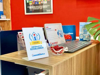 REMAX Revolution - Napoli | Subito