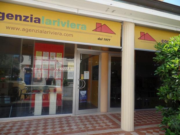 Agenzia Immobiliare LA RIVIERA - Cecina | Subito