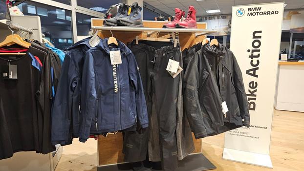 Abbigliamento Bike Action BMW - Ravenna | Subito