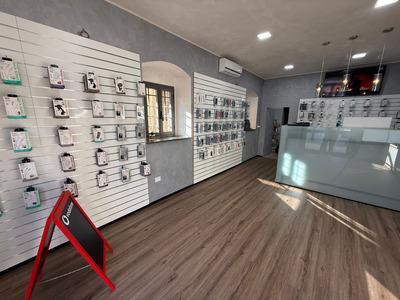 GoldenPhone SRL - Monsummano Terme | Subito