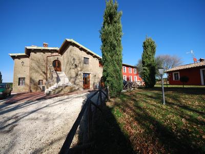 Carolina Russo servizi immobiliari - Spoleto | Subito