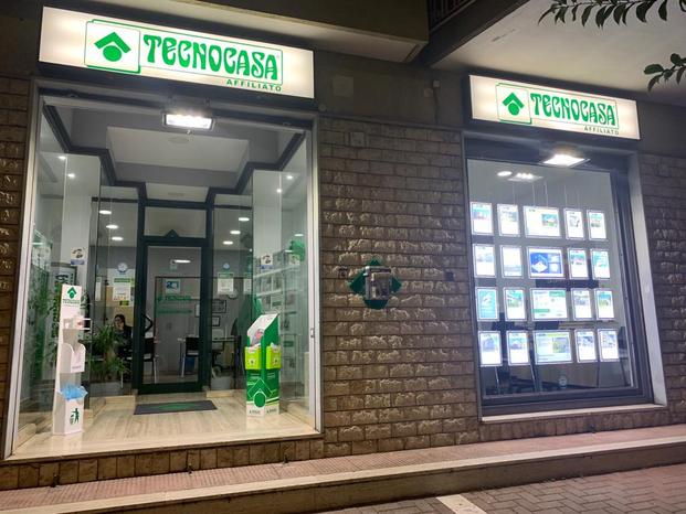 TECNOCASA - STUDIO BARONISSI SRL - Baronissi | Subito