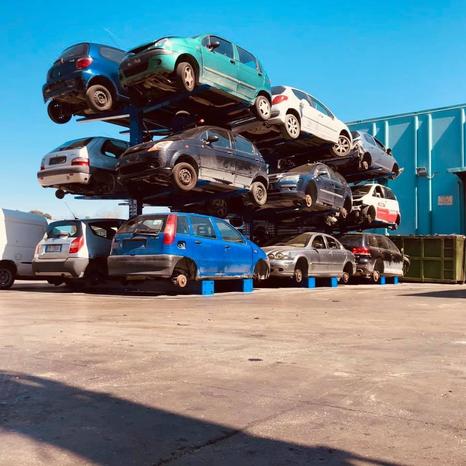 LA SAN MARTINO AUTODEMOLIZIONI SRL - Pozzuoli | Subito