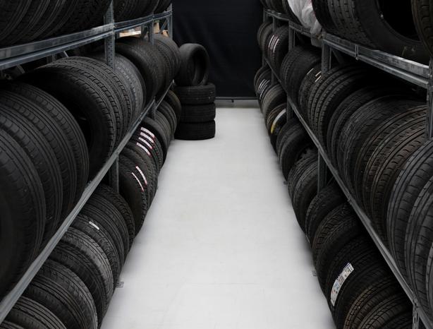 Magazzino AUTO LAZETA - Caorso | Subito