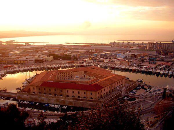 Piazza House - Ancona | Subito